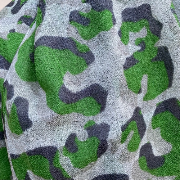 Old Navy Scarf - Picture 3 of 3